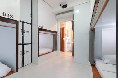 OYO 544 Sleep Sloth Hostel