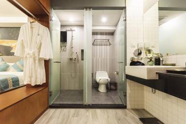 Thapae Twins Hotel - SHA Plus