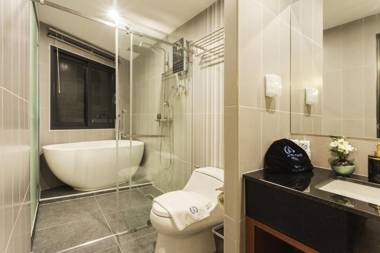 Thapae Twins Hotel - SHA Plus