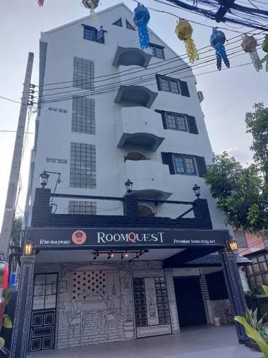 RoomQuest Rim Tha Phae