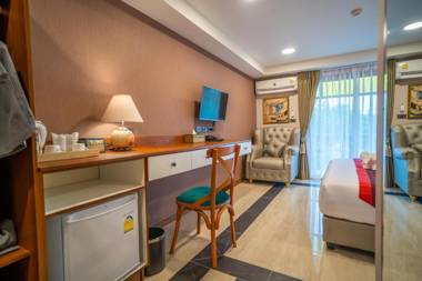 Siri Nakornpink Chiang Mai Hotel SHA Plus