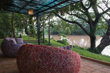 Baannamping Riverside Village