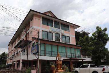 OYO 75408 Tipsiri Place