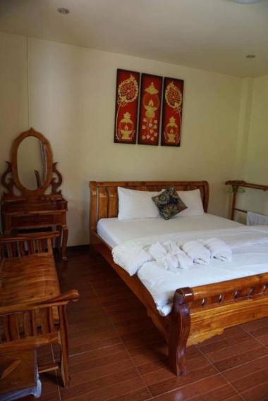 Ruean Phet Sawoei Resort