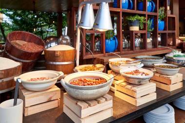 Atta Lakeside Resort Suite - SHA Plus Certified