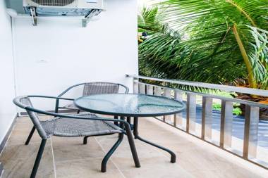 OYO 295 Salamat Bangtao