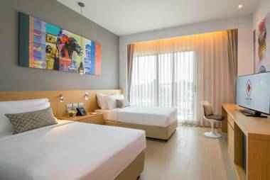 Eastin Thana City Golf Resort Bangkok - SHA Extra Plus Certified
