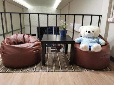 Napa Hostel Samrong Station