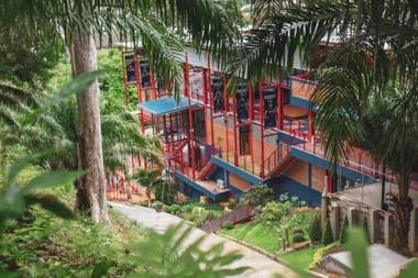 Khunsuek Muay Thai Hostel