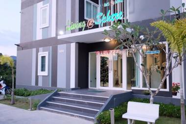 Living at Sphere Family room