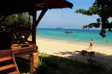 Phi Phi Relax Beach Resort
