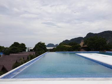 Phi Phi Andaman Legacy Resort-SHA Plus