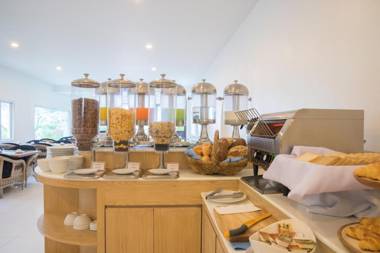 Ocean Breeze Resort Khaolak