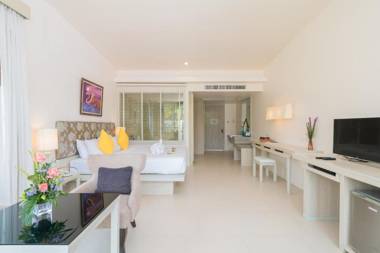 The Briza Beach Resort Khao Lak SHA Extra Plus