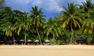 Khaolak Paradise Resort - SHA Extra Plus