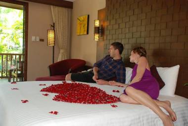 Khaolak Bayfront Resort