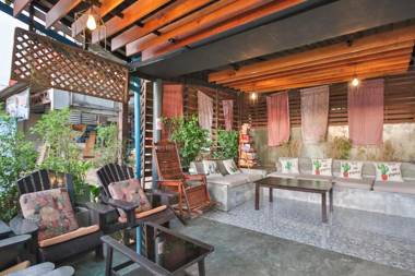 Vaccinated Staff -OYO 75304 Riverside Guesthouse