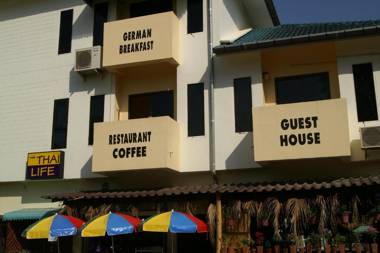 Thai Life Guesthouse - SHA EXTRA PLUS
