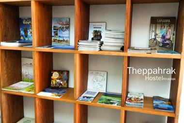 Theppahrak Hostel Khaolak