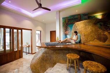 Sandalwood Luxury Villa Resort - SHA Extra Plus