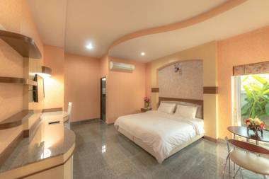 Martina Hotel (SHA Extra Plus)