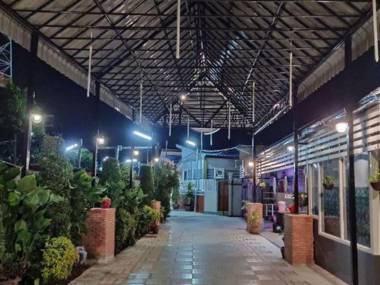 Jumbo Villa Homestay and Resort