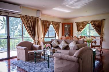 Seastar Hotel And Service Apartment