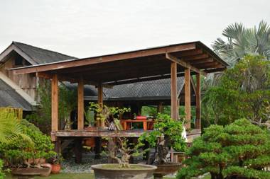 18 Bonsai Garden Resort