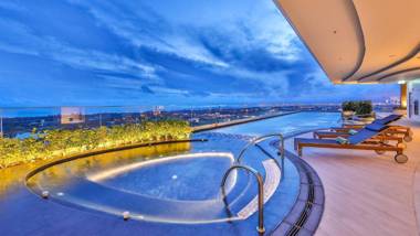 Holiday Inn & Suites Rayong City Centre an IHG Hotel