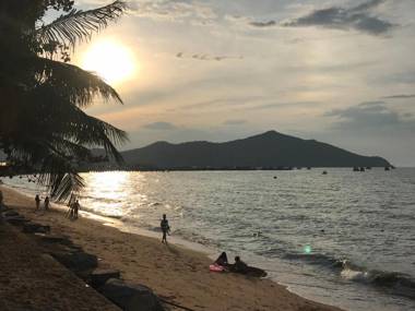 Baan Chang Residence