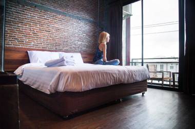 One Four Seven Hotel & Snooker Bar