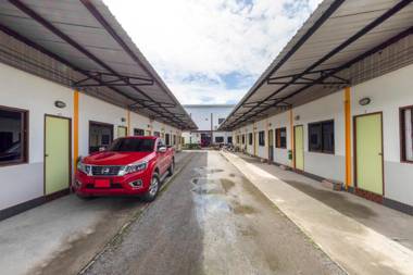 OYO 893 Aura Vintage