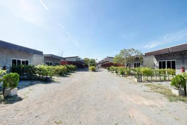 OYO 940 Phirm Resort