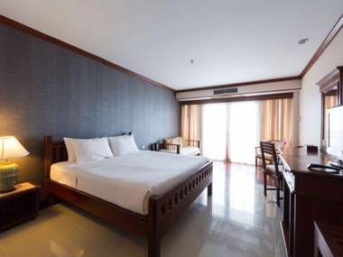 PHALACLIFF BEACH RESORT