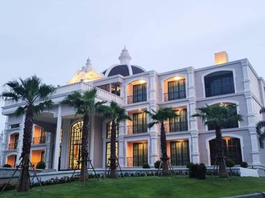 Grand Lord Hotel & Residence