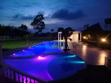 Grand Lord Hotel & Residence