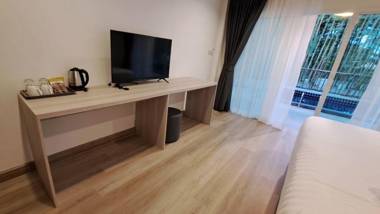 White Jade Villa Resort