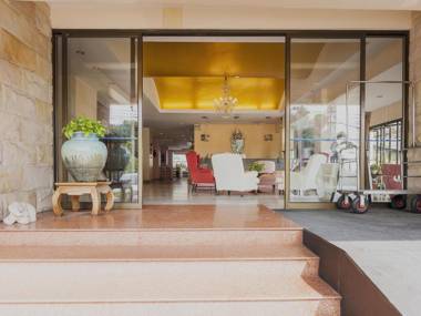 BELLA VILLA METRO HOTEL