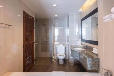 Hotel J Pattaya - SHA Extra Plus