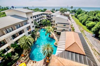 Sea Breeze Jomtien Resort