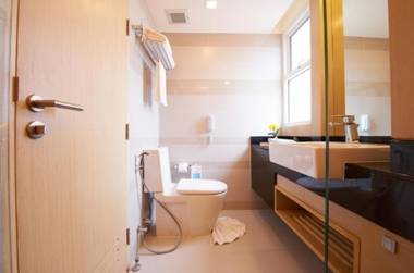 Pattaya Sea View Hotel - SHA Extra Plus