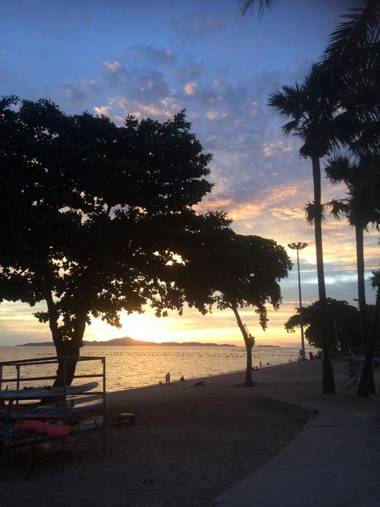 ตำหนักวิลล่า 11 ห้องนอน พร้อมสระว่ายน้ำส่วนตัว