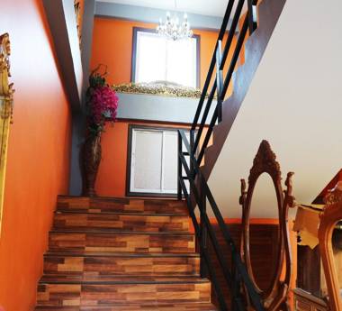 Khunsri Resort Art Boutique Hotel