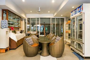 OYO 120 JA Siam City Hotel