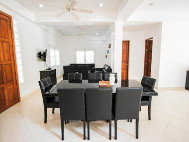 Naklua Pool Villa by Pattaya Sunny Rentals