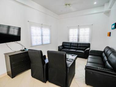 Naklua Pool Villa by Pattaya Sunny Rentals