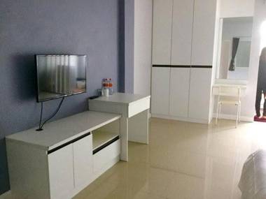 OYO 75389 Pandora House