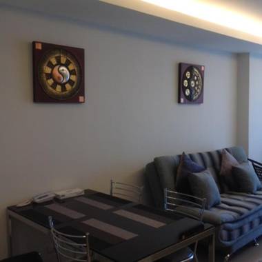 Cosy Beach View Apartments