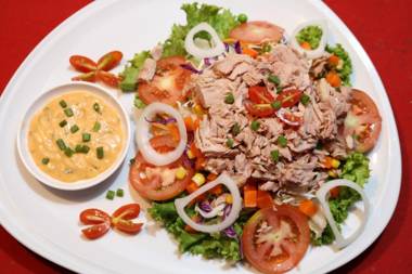 Hideaway Guest House And Bar