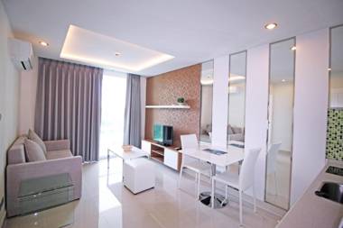 Amazon Residence by Pattaya Sunny Rentals